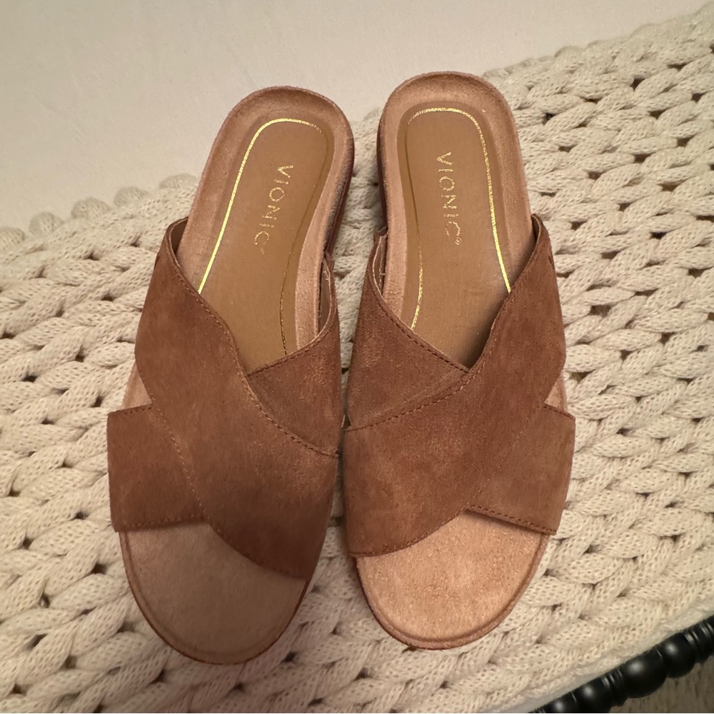 New Without Box, Vionic Hayden Slides, Toffee Col… - image 3